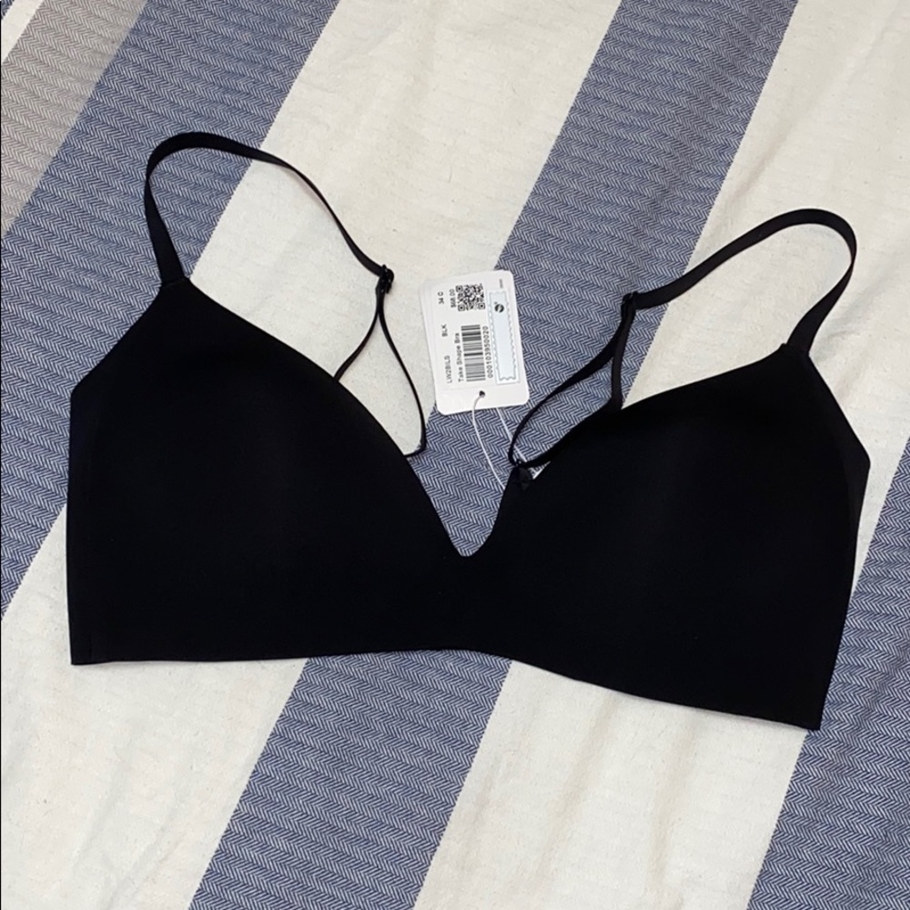 Lululemon Take shape bra 34C 🖤